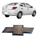 Emblema Gm Tampa Traseira Prisma 2013/2018 94747902 Cromo/dourado